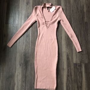 NWT mauve Windsor dress